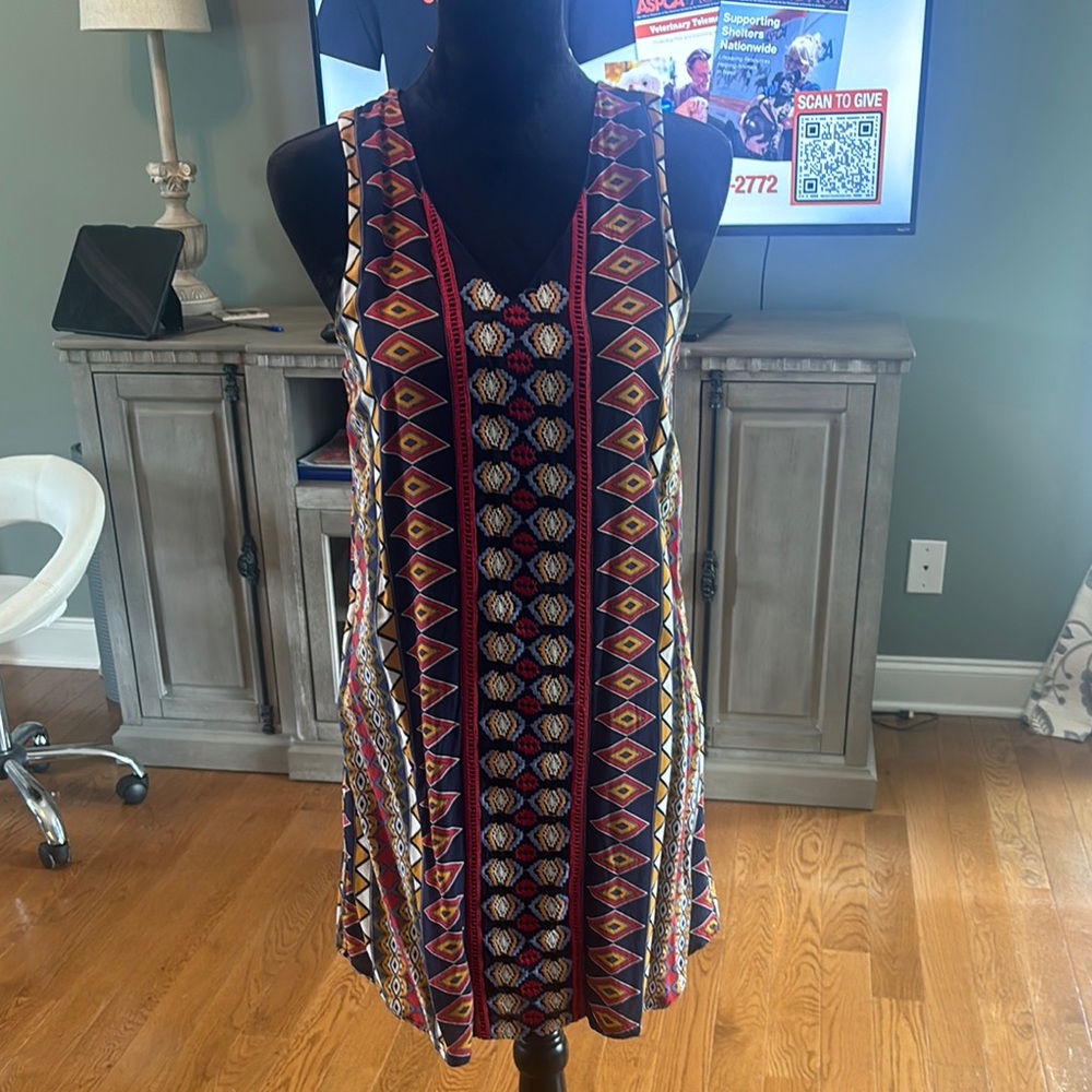 Geometric Patterned Sleeveless Dress